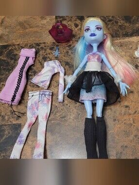 G1 I Heart Fashion Rare monster high Abbey Bominable Only Displayed